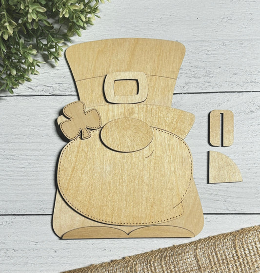 Clover Gnome Shelf Sitter w/stand - Wood Blank